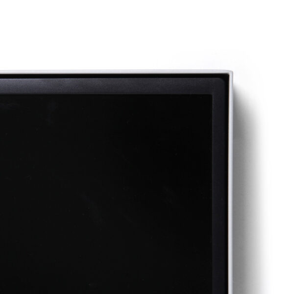 DITWALL43C9003ESF_6.jpg Smart Line Digital Panel White With 43" Samsung Screen